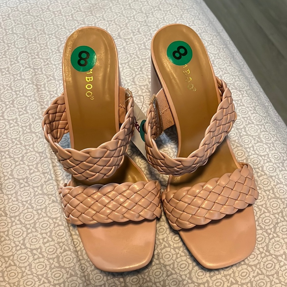 Bamboo pink sandals 8